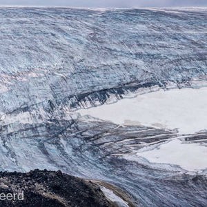 2022-07-19 - IJs-landschap-kunst<br/>Spitsbergen<br/>Canon EOS R5 - 400 mm - f/5.6, 1/2500 sec, ISO 1250