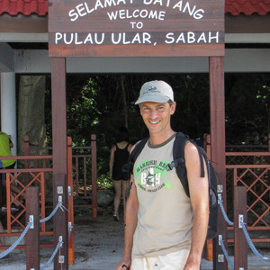 2009-08-25 - Selamat Datang<br/>Pulau Tiga - Maleisië (Borneo)<br/>Canon PowerShot SX1 IS - 14.6 mm - f/4.0, 1/125 sec, ISO 80