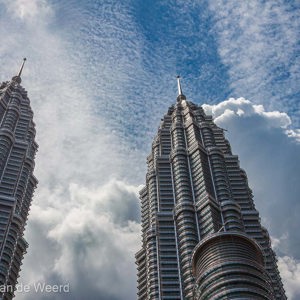 2009-08-27 - Ready for take off... 5,4,3,2,1 - GO!<br/>Petronas Twin Towers - Kuala Lumpur - Maleisië<br/>Canon EOS 50D - 35 mm - f/8.0, 1/640 sec, ISO 100