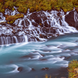 2023-09-10 - Een deel van de Hraunfossar<br/>Barnafoss en Hraunfossar - Husafell - IJsland<br/>Canon EOS R5 - 50 mm - f/8.0, 8 sec, ISO 100