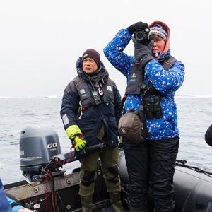 2022-07-16 - Als je het netjes vroeg, mocht je even staan om een foto te make<br/>Pakijs grens op 81,39° NB - Spitsbergen<br/>Canon EOS R5 - 24 mm - f/8.0, 1/60 sec, ISO 400